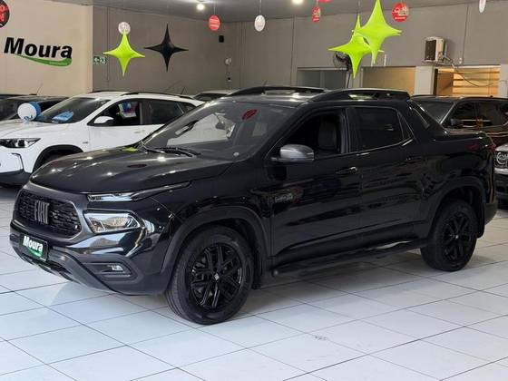 FIAT TORO 2.0 16V TURBO DIESEL ULTRA 4WD AT9 FIAT TORO 2.0 16V TURBO DIESEL ULTRA 4WD AT9